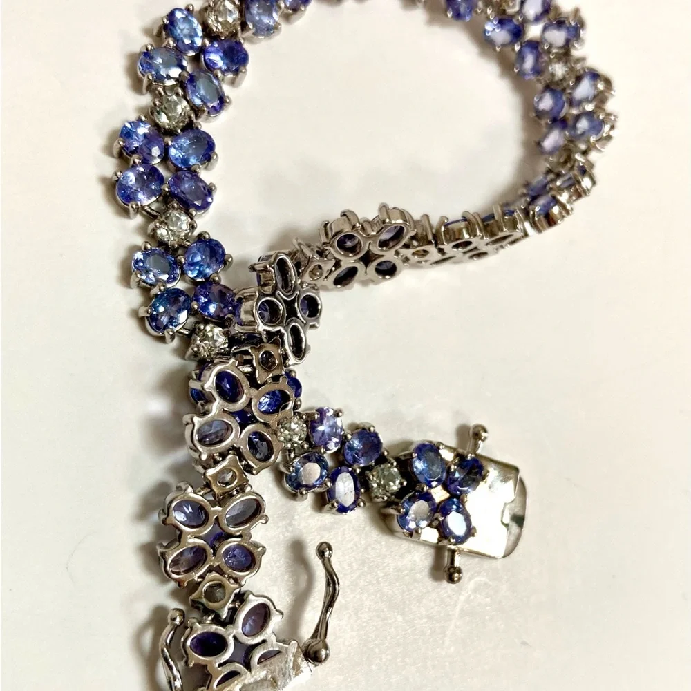 Elegant 925 Sterling Silver Tanzanite & Diamond Chip Floral Bracelet - Picture 4 of 6